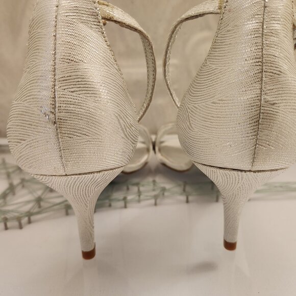 Adrianna Papell Silver and Gold Sandals - Picture 6 of 10